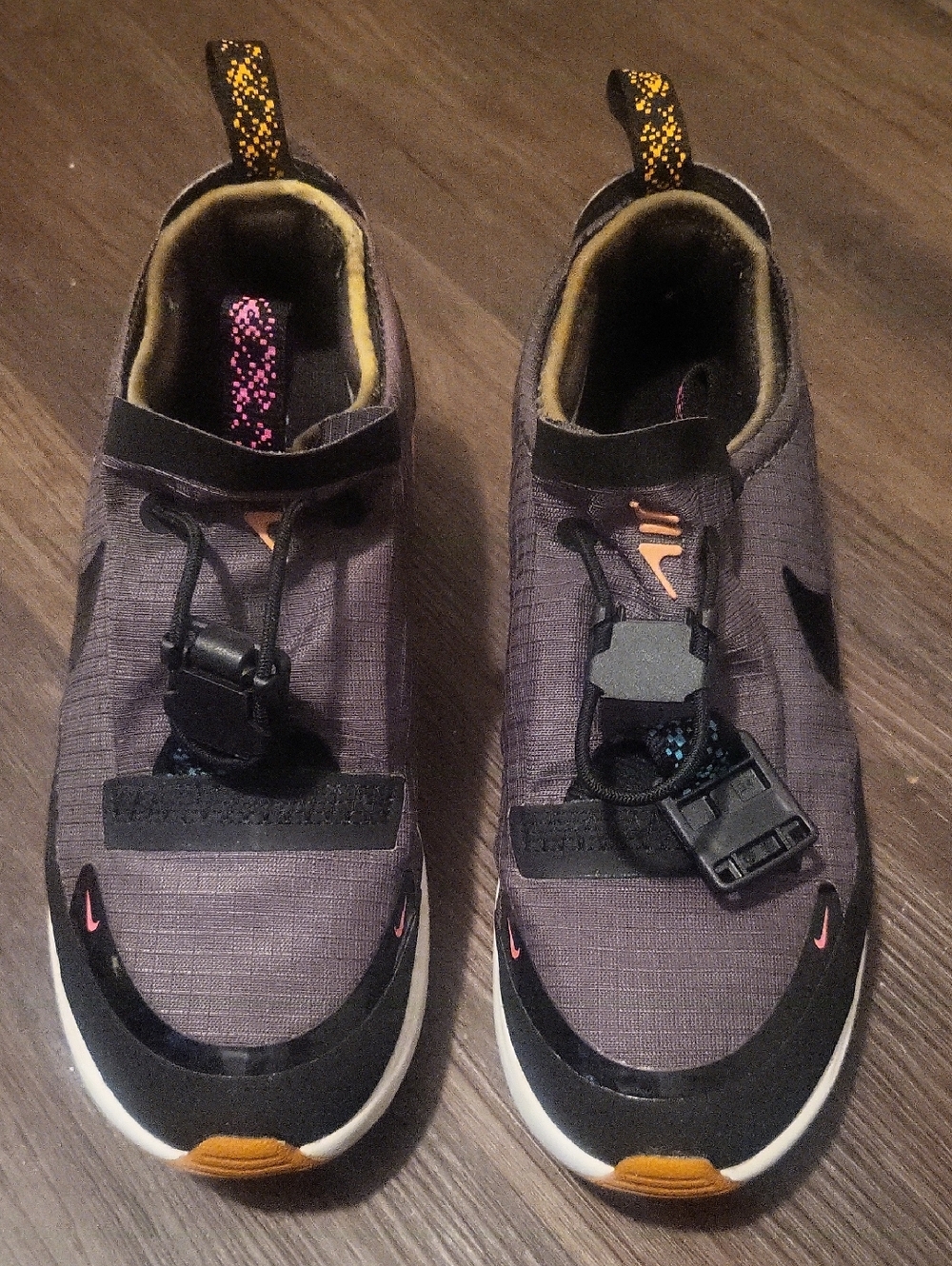 Kids Nike Airmax  Gray and Black Slip-On Athletic Shoes - Lightweight Comfort